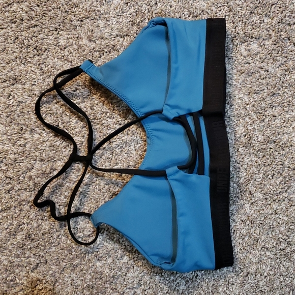 Under Armour Sports Bra - Picture 2 of 2